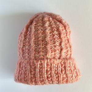 NWOT Urban Outfitters Kimchi Blue knitted beanie